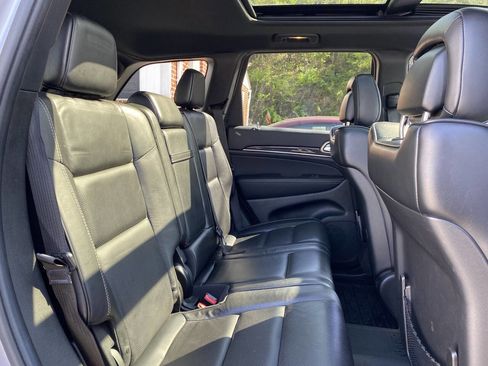 Used 2014 Jeep Grand Cherokee Overland w/ Advanced Technology Group image 21