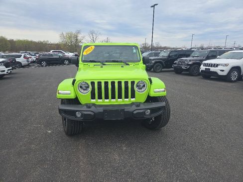 Used 2021 Jeep Wrangler Unlimited Sahara w/ Cold Weather Group AWD/4WD image 2