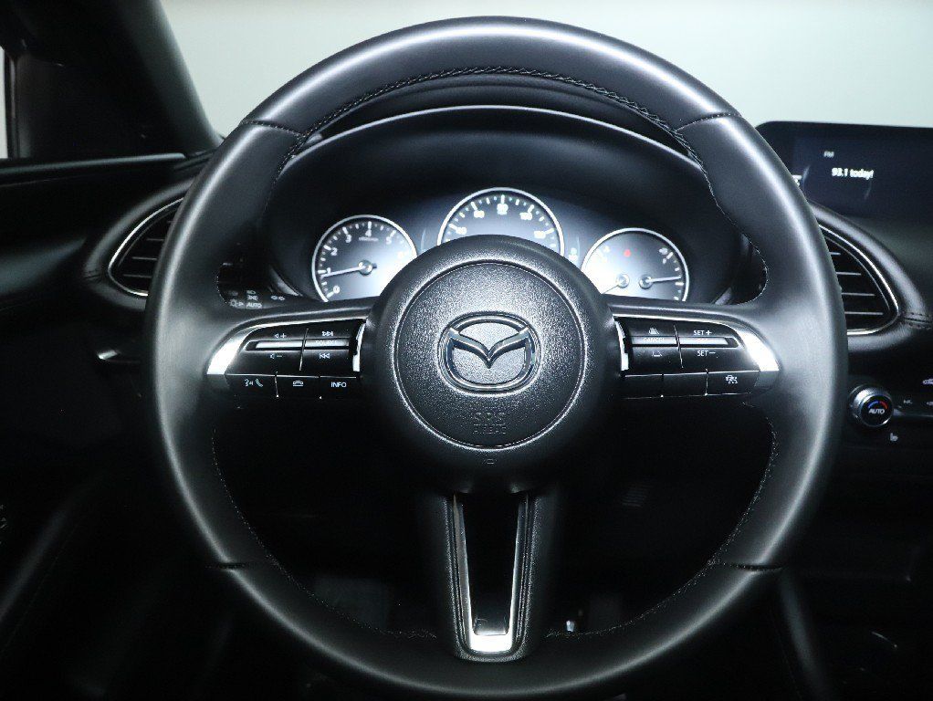 Certified 2025 MAZDA MAZDA3 s FWD image 23