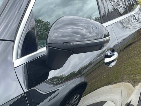 Used 2023 Mercedes-Benz GLC 300 4MATIC image 16