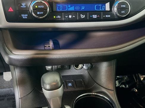 Used 2018 Toyota Highlander Limited AWD/4WD image 23