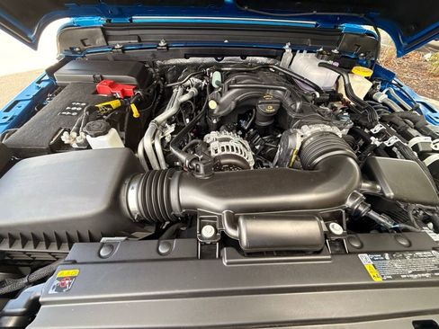 New 2026 Jeep Gladiator Sport AWD/4WD image 32