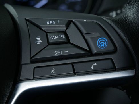 Used 2022 Nissan Rogue Sport SL AWD/4WD image 26
