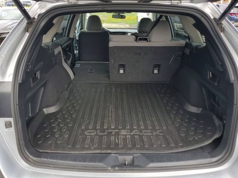 Used 2025 Subaru Outback Premium AWD/4WD image 25