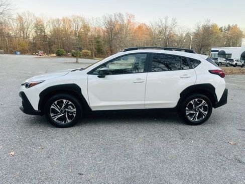 Used 2025 Subaru Crosstrek 2.0i Premium image 9