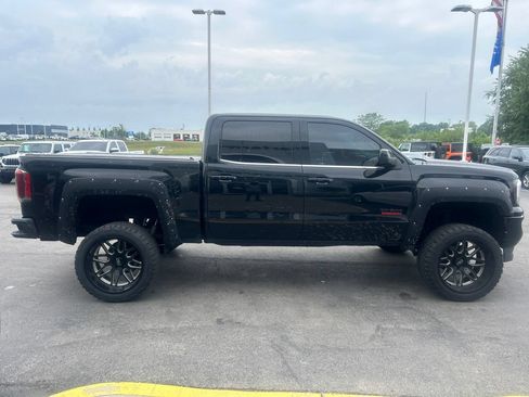 Used 2018 GMC Sierra 1500 SLT w/ Texas SLT Premium Package RWD image 2