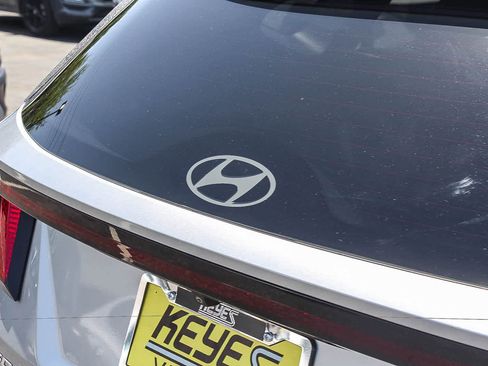 Used 2025 Hyundai Tucson SEL FWD image 11