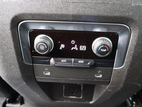 Used 2022 Chevrolet Tahoe LT AWD/4WD image 33