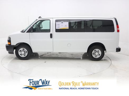 Used 2018 Chevrolet Express 2500 LS w/ Driver Convenience Package image 7