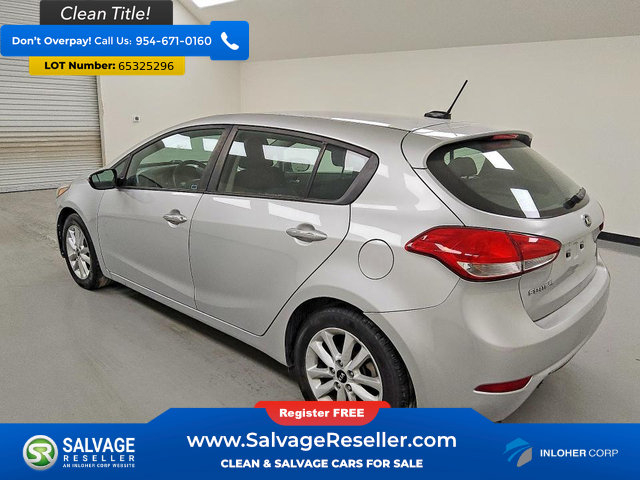Used 2017 Kia Forte LX w/ Option Group 020 FWD image 3
