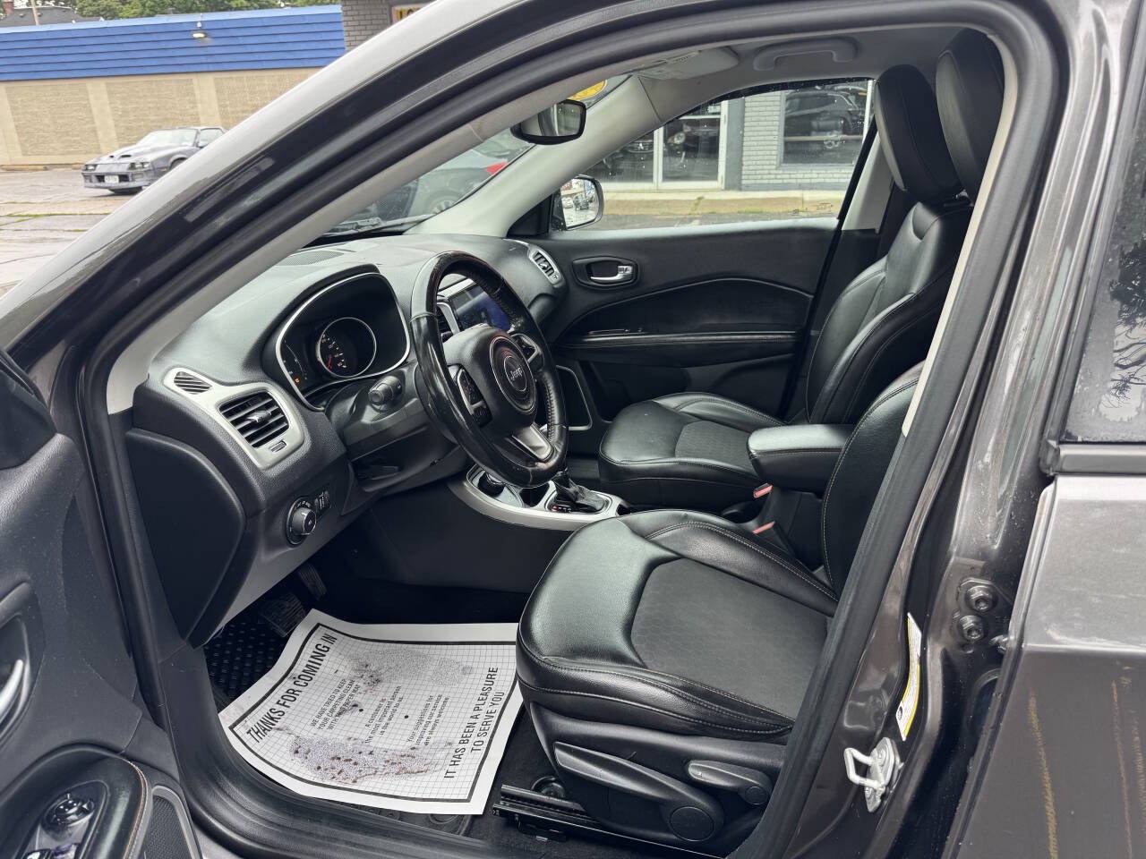 Used 2018 Jeep Compass Latitude w/ Cold Weather Group AWD/4WD image 7