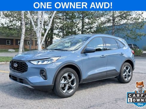 Used 2025 Ford Escape ST-Line Select AWD/4WD image 1
