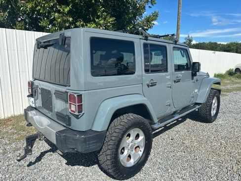 Used 2014 Jeep Wrangler Unlimited Sahara w/ Mopar Chrome Edition Group AWD/4WD image 5
