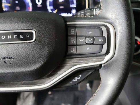 Used 2022 Jeep Wagoneer Series III w/ Flexible Seating Group AWD/4WD image 47