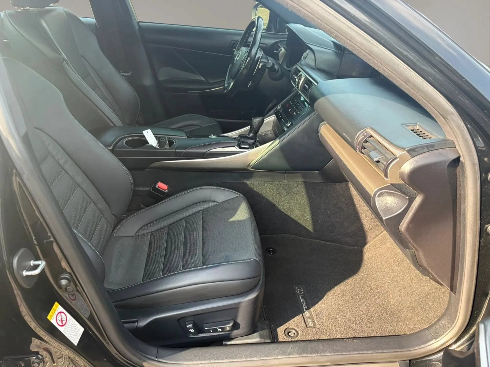 Used 2017 Lexus IS 200t F Sport w/ F Sport Package RWD image 34