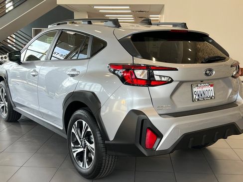 Certified 2025 Subaru Crosstrek 2.5i Premium AWD/4WD image 3