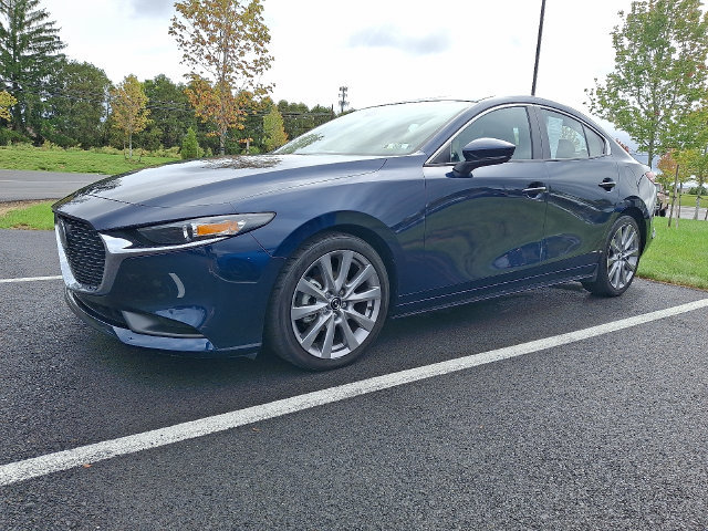 Used 2021 MAZDA MAZDA3 s FWD image 3