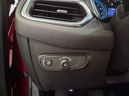 Used 2023 Chevrolet Equinox LT FWD image 31
