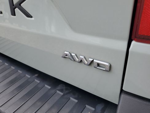 Used 2022 Ford Maverick Lariat w/ Lariat Luxury Package image 10