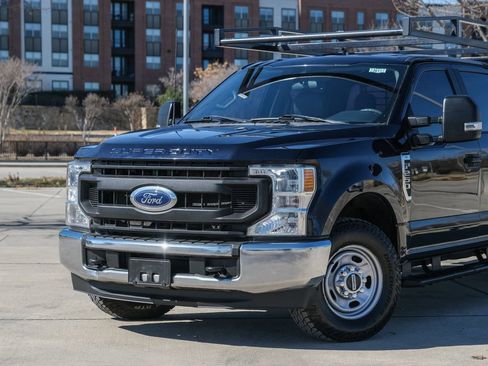 Used 2022 Ford F250 XL w/ Power Equipment Group image 8
