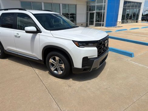 New 2026 Honda Pilot EX-L image 2