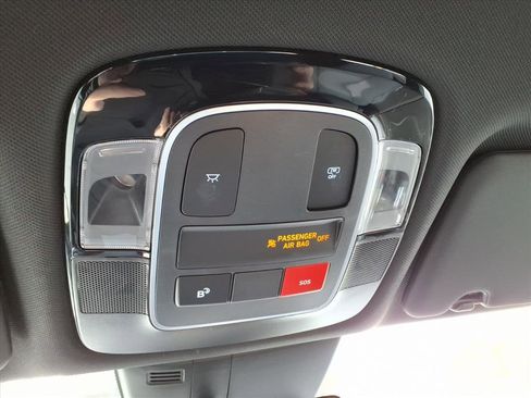 Certified 2025 Hyundai Santa Cruz SEL image 34