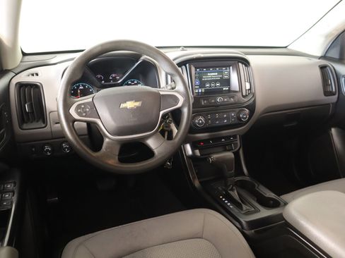Used 2019 Chevrolet Colorado W/T w/ WT Convenience Package AWD/4WD image 2