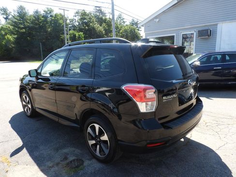 Used 2018 Subaru Forester 2.5i Premium AWD/4WD image 3