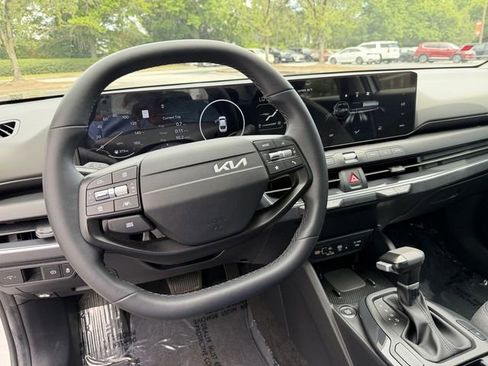 Certified 2025 Kia K4 EX FWD image 13