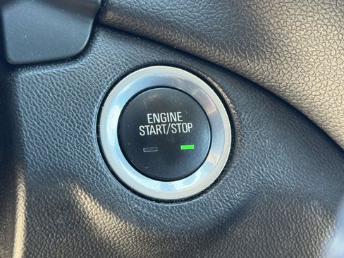 Used 2019 Chevrolet Equinox LT w/ Sun & Navigation Package AWD/4WD image 29