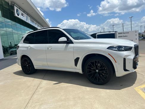 Used 2024 BMW X5 sDrive40i w/ M Sport Package RWD image 10
