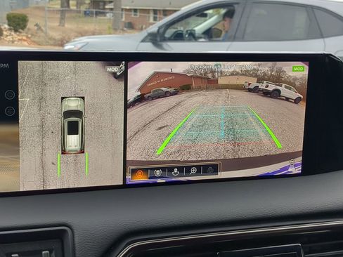 Used 2025 Nissan Armada PRO-4X image 18