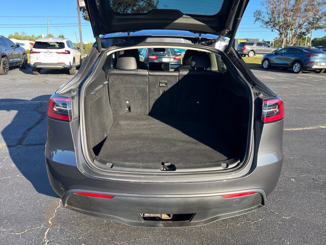 Used 2023 Tesla Model Y Performance AWD/4WD image 32