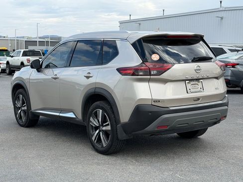 Used 2021 Nissan Rogue SL w/ Premium Package image 7