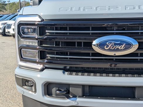 New 2026 Ford F350 Platinum w/ FX4 Off-Road Package image 10