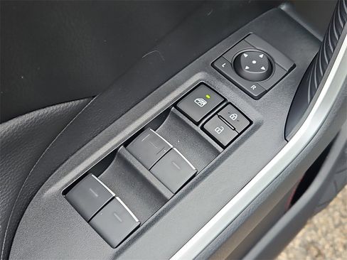 New 2025 Toyota RAV4 XLE image 17