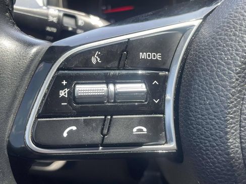 Used 2023 Kia Seltos S w/ Navigation Package AWD/4WD image 22