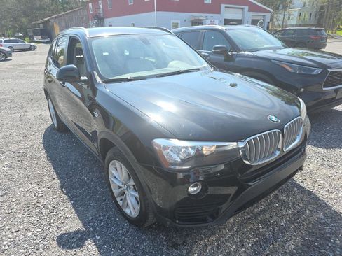Used 2017 BMW X3 xDrive28i image 4