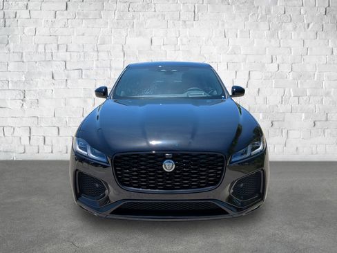 New 2026 Jaguar F-PACE R-Dynamic S image 2