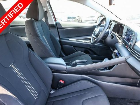 Certified 2022 Hyundai Elantra SEL FWD image 19
