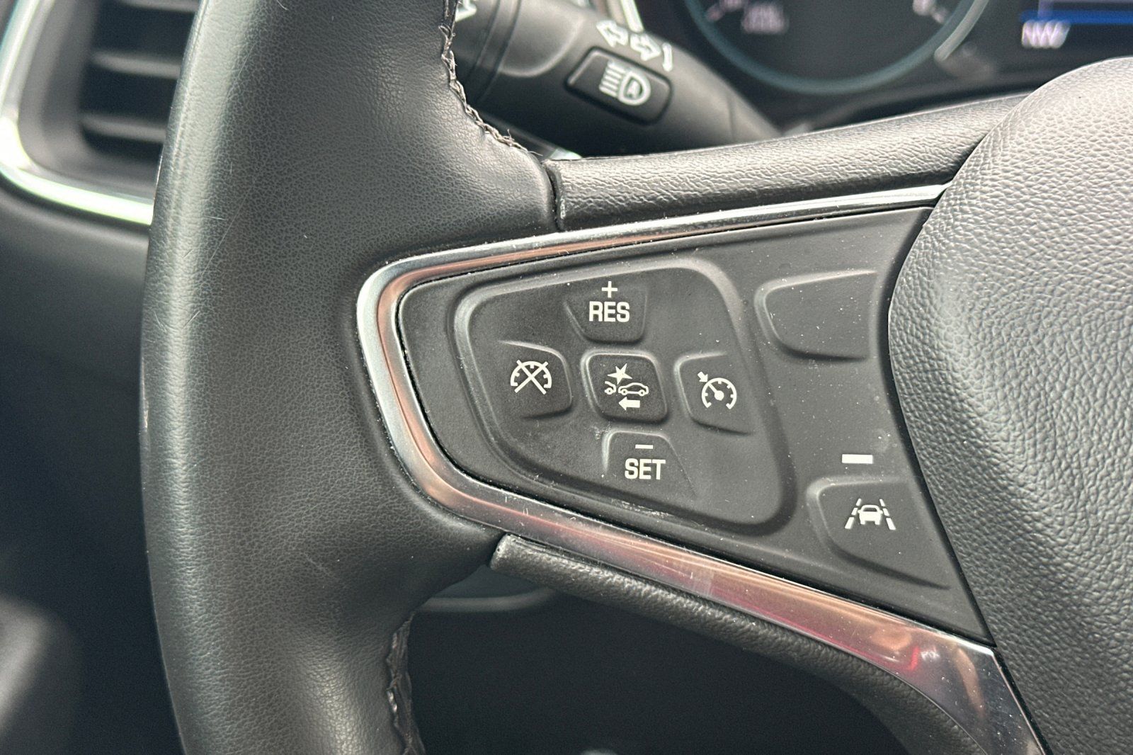 Used 2024 Chevrolet Equinox LT AWD/4WD image 27