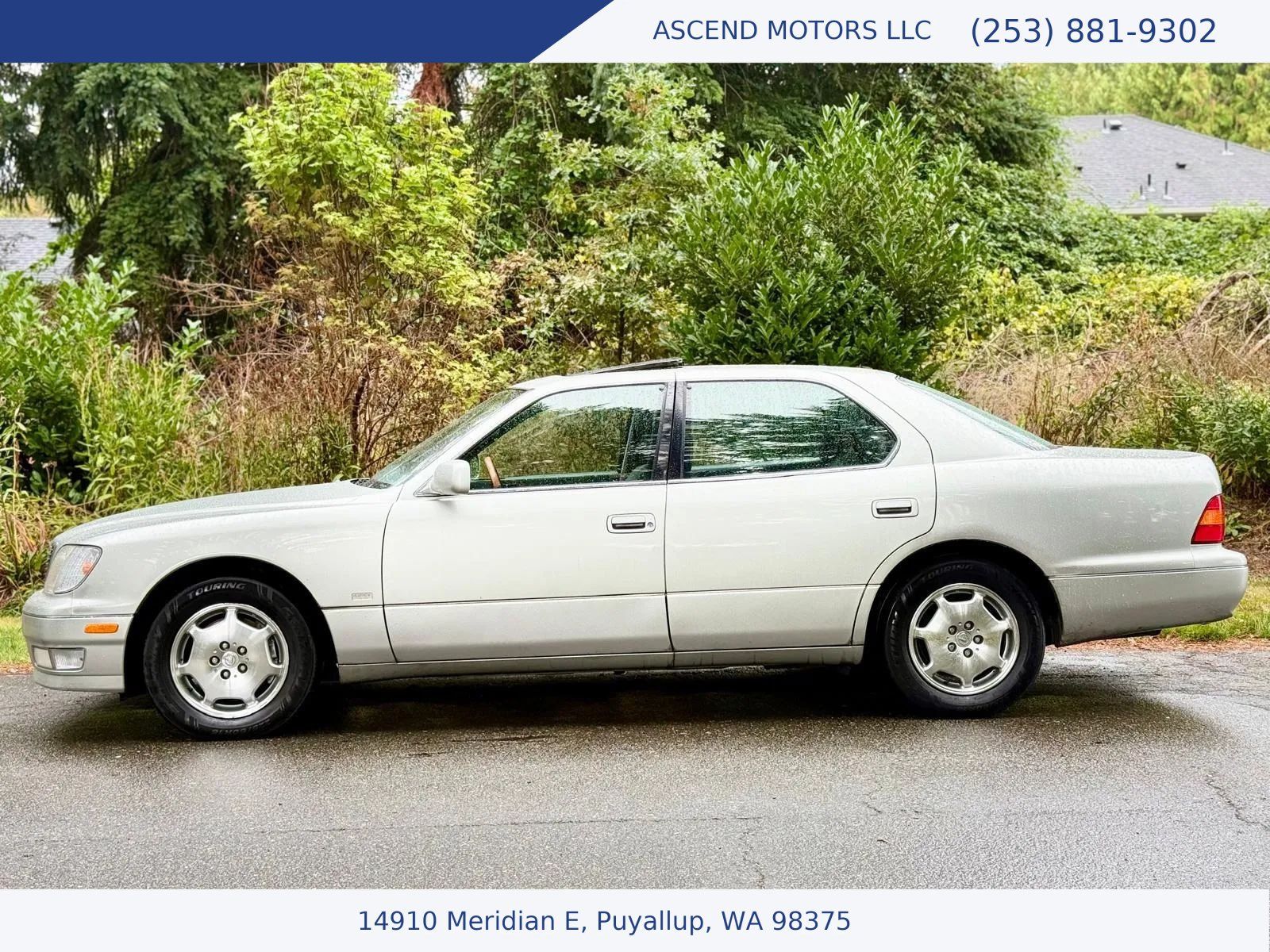 Used 2000 Lexus LS 400 RWD image 2