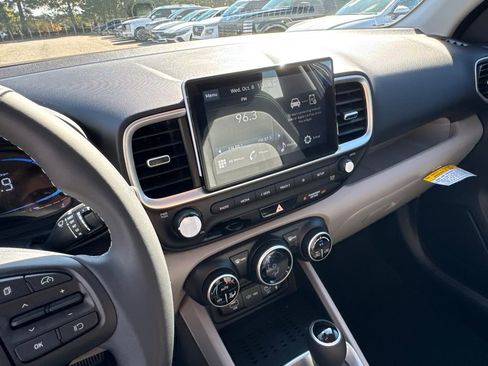 New 2026 Hyundai Venue SEL image 19