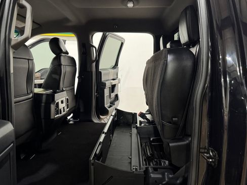 Used 2019 Ford F250 Lariat w/ Lariat Value Package image 18