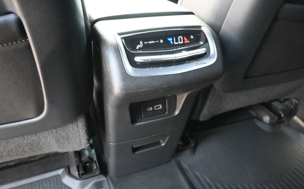 Used 2020 Cadillac XT6 Premium Luxury FWD image 19
