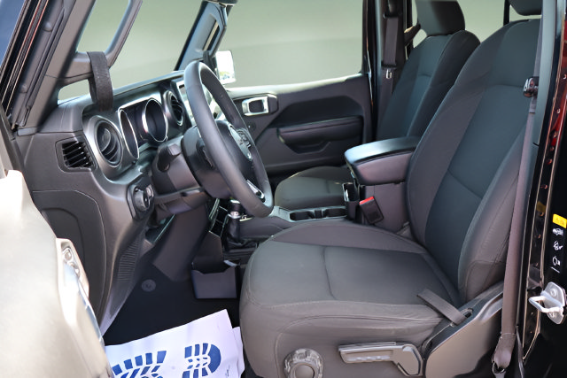 Used 2023 Jeep Wrangler Unlimited Sport AWD/4WD image 27