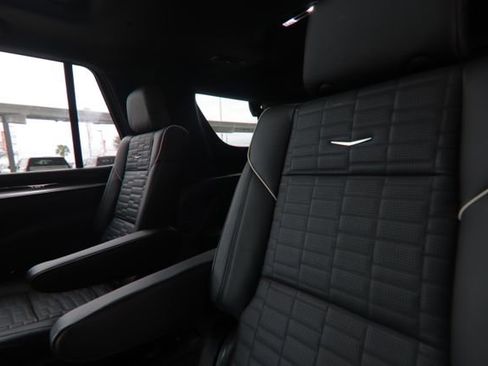 Certified 2026 Cadillac Escalade Platinum Sport w/ LPO, ONYX Package image 34