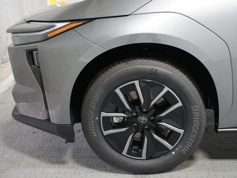 New 2026 Toyota bZ XLE Plus image 5