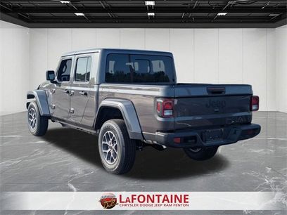 New 2025 Jeep Gladiator Sport