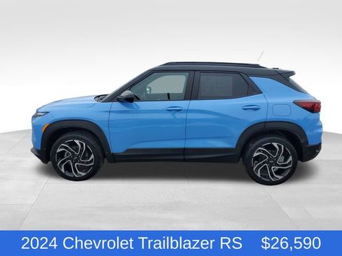 Certified 2024 Chevrolet TrailBlazer RS w/ Convenience Package image 2